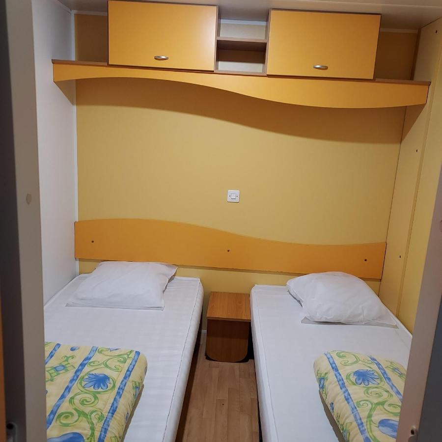 Camping Onlycamp De La Varenne Neung-sur-Beuvron Exterior photo